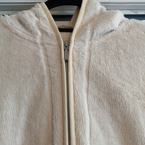 Sunice, fleece hooded zip up jacket, size medium, EUC - Picture 2 of 7